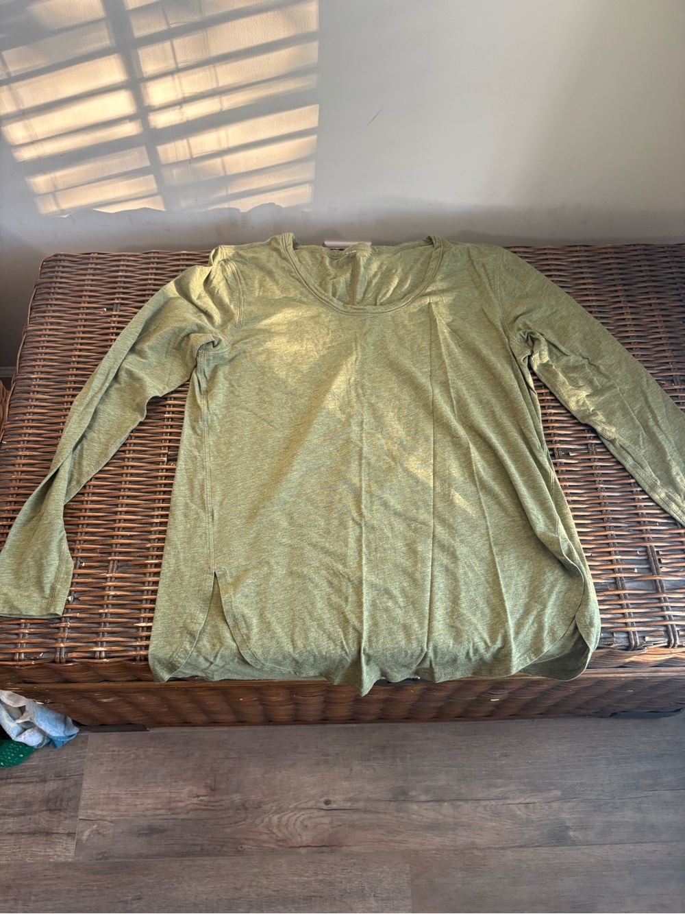 lululemon athletica Olive Green Long Sleeve Scoop Neck Top